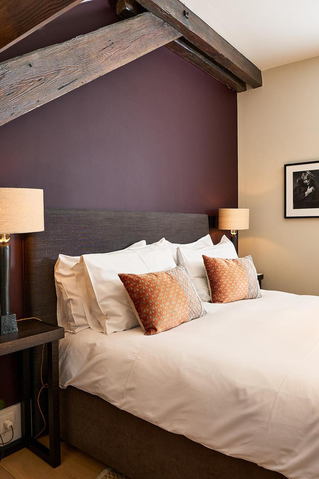 Deluxe Room,1501363069:JPEG