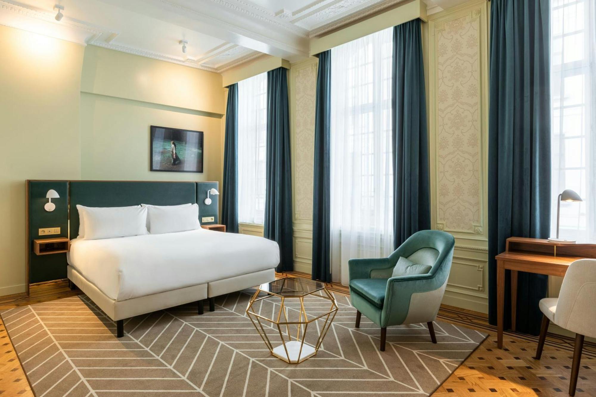Sapphire Deluxe Room,1643833598:JPEG