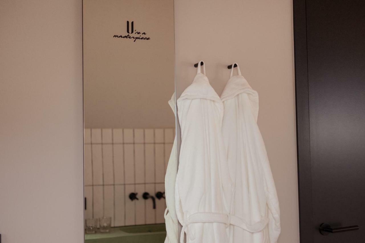 Deluxe Double Room Rain Shower,846821015:JPEG